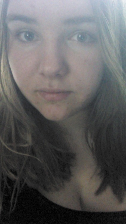 gloriouslygay:Been extremely tired but hey, my face. (I look sad wow, but no, just tired and allergi