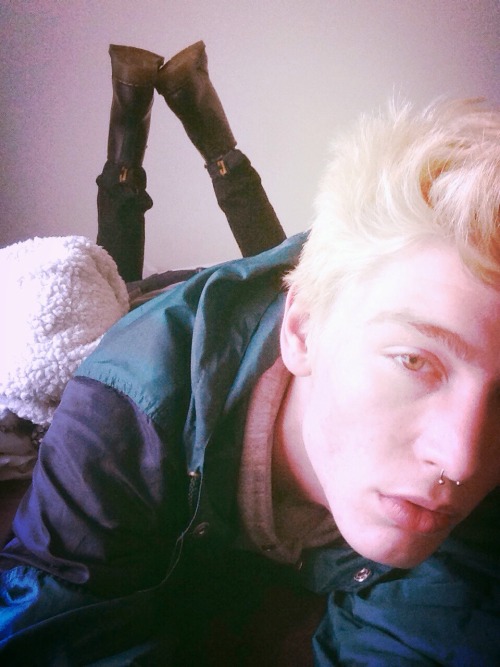 prettygayboys:  similar posts: here 