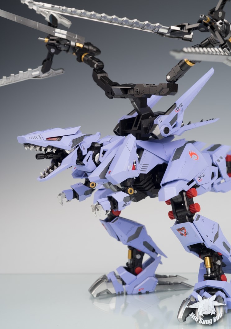 gunjap:  HMM Zoids 1/72 Ez-049 Berserk Fuhrer: Latest Work by Jim Sung Kun. PHOTO