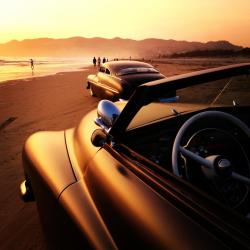 chromjuwelen:  Sundown. (via STYLISH KUSTOMS: Mercs On The Beach…) 