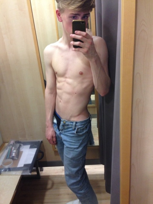 https://horniboisteenbois.tumblr.com/post/168005991740