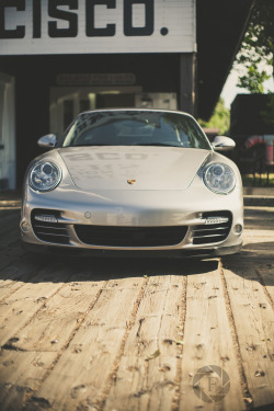 holographic-atmosphere:  &lsquo;Porsche 911&rsquo; follow for more dope photography :)