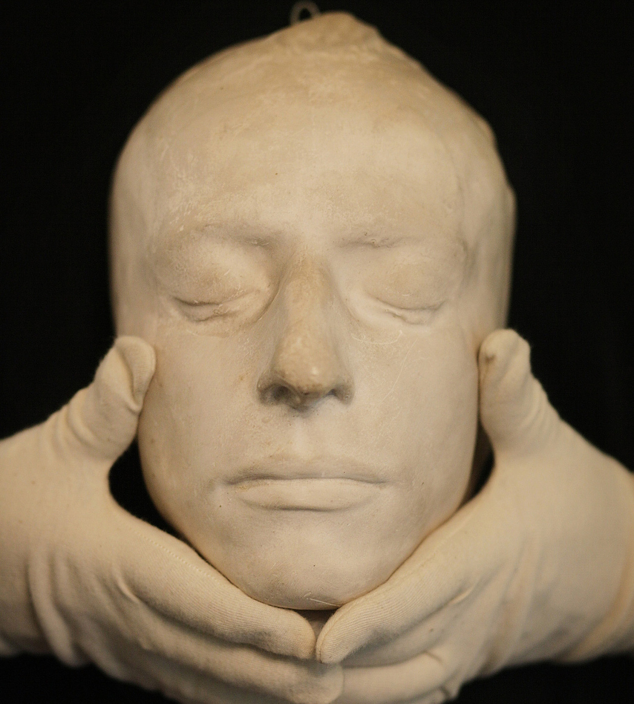 death masks of famous people history channel