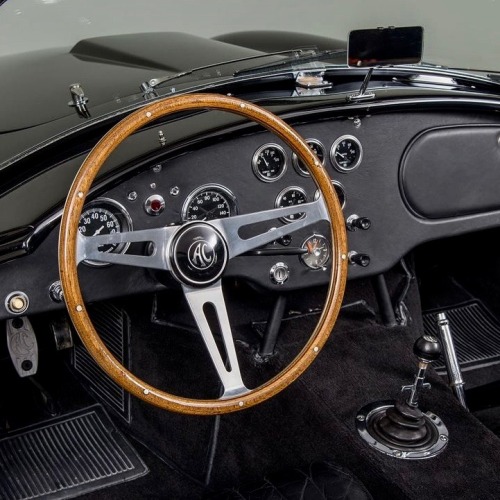 utwo:1964 Shelby Cobra 289© canepa