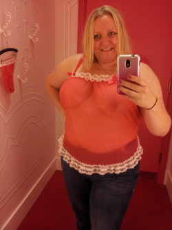 wifeshare3:  Just tried on this top from