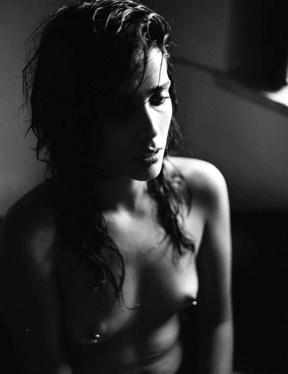 nudesartistic:  Photography: Serena Salerno / @serena_salerno_photos  Model: Grazia