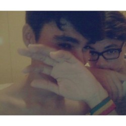 grow-as-gay:  look what we found on we heart it. so cute 