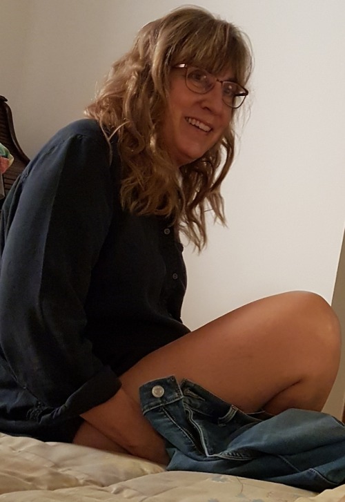 as I can’t show you my boobs and my pussy anymore, I show you my legs and my smile. Please sha