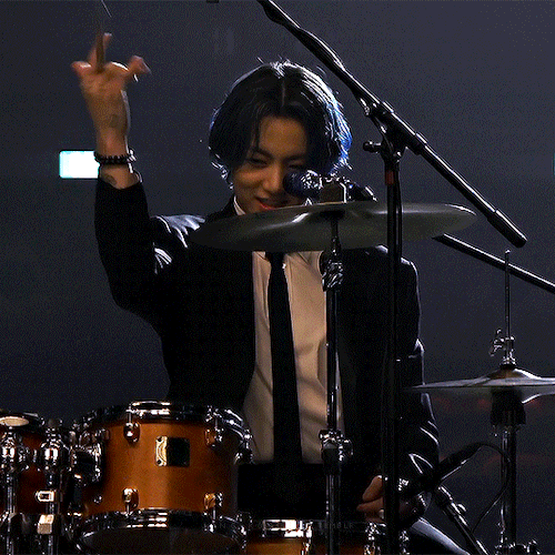 Jungkook Playing The Drums To Dynamite (cr.namuspromised)