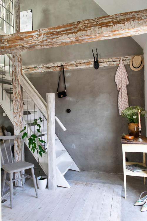 thenordroom:  A small Swedish home | photos by Charlotte Bjertner   THENORDROOM.COM - INSTAGRAM - PINTEREST - FACEBOOK    