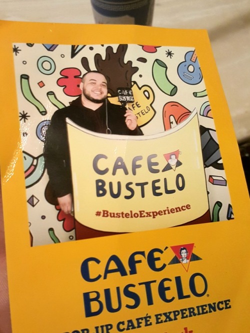 I forgot about this souvenir photo from the 2015 bustelo pop-up and was instantly reminded of the fa