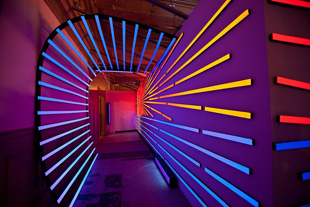luxori:  &ldquo;California Surf,&rdquo; a site-specific black light art installation