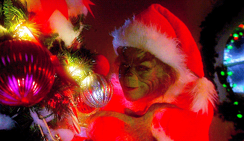 thepunkrockpoet:  When she show u da Christmas titty 
