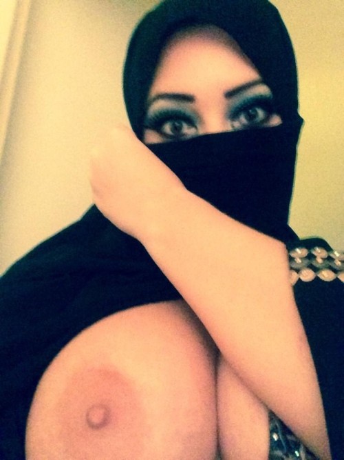 XXX pawgcommander: Fairuza Ms Iran photo