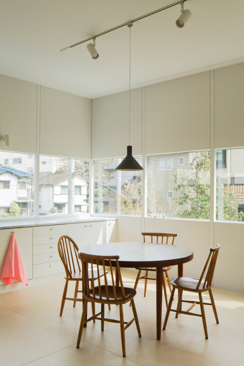 finn-wilkie: Elding Oscarson, Nerima House, Tokyo, 2014www.eldingoscarson.com/