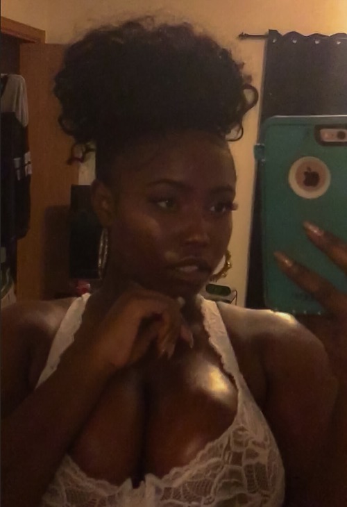 cwildsdmv: heyyreene: my best feature is my skin Make em wish they was a black girl - Snapchat @ 