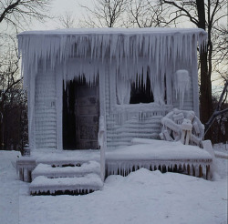 thefabulousweirdtrotters:  Abandoned Cottage Frozen by Chris Larson 