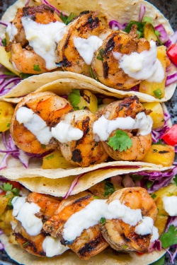 vejiga:  Jerk shrimp tacos with pineapple