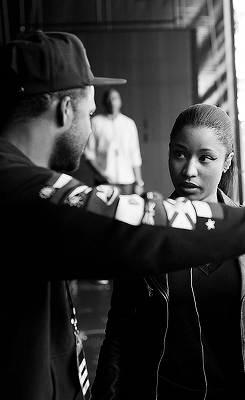 life-of-beyonce:   Bey x Nicki (On The Run Rehearsals) 