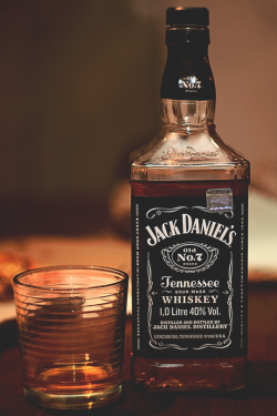 youngdreamerlove:   ♡ ♡ ♡ Jack Daniel’s