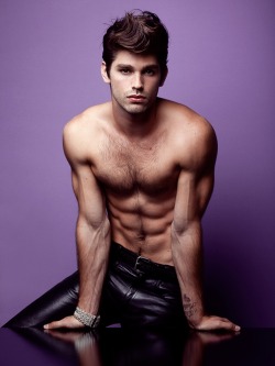 vispreeve:models: Justin Gaston