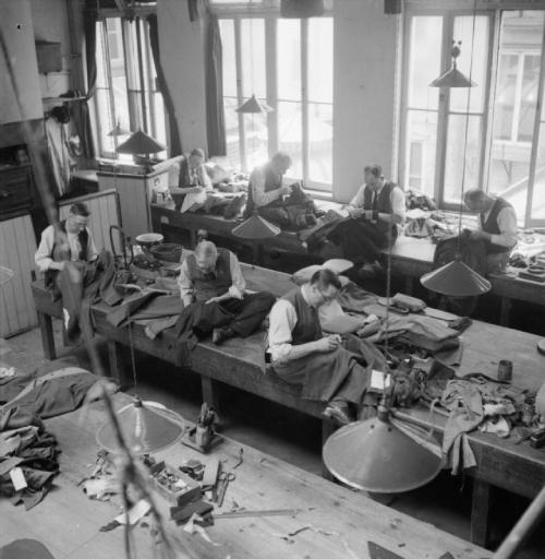putthison:  A Tailor’s History of Savile RowHere’s something awesome. Fashion students from around London are working on a project to document the history of tailoring on and around Savile Row. The project is being funded by the Museum of London
