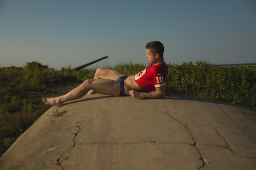 summerdiaryproject:                    EXCLUSIVE        GUNNISON    featuring     JOSH D. GREEN    AND DANIEL ROBINSON  PHOTOGRAPHY BY DANIEL ROBINSON.   ASSISTED BY JOSH D. GREEN SHOT ON LOCATION IN GATEWAY NATIONAL PARK AT SANDY HOOK, NEW JERSEY