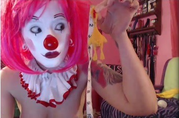 thatmissquin:  Happy #SexClownSundaycheck out my clown porn http://clips4sale.com/store/56029 