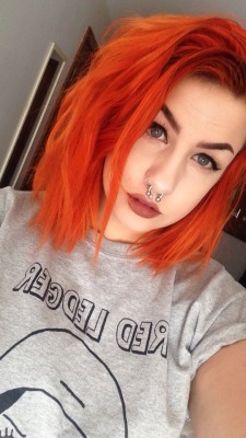 hells-cuties:  cvntyy:  real life flame princess