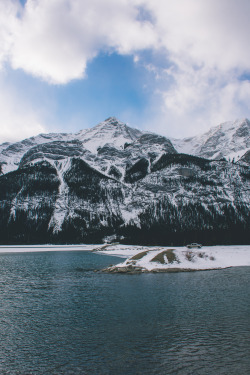 adm-kng:  Spray Lakes | instagram | flickr 