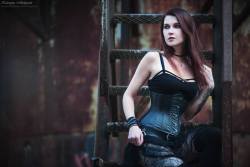 gothicandamazing:  Model: Hexyl NoirPhoto: Katarzyna Mikołajczak PhotographyWelcome to Gothic and Amazing |www.gothicandamazing.com  