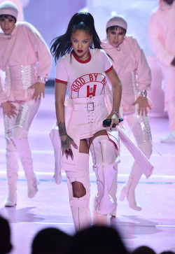 kesha-rose:    Rihanna performs onstage during