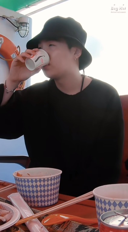 Her Yerde Uyuyabilen Yoongi Ve World Vide Handsome Ile Balk Vlogu