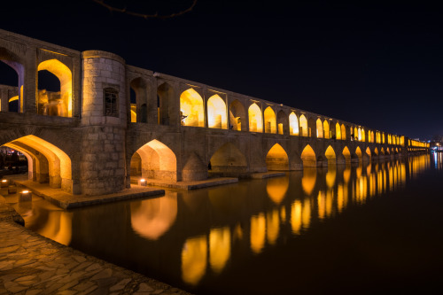polychelles:Bridge of 33 Arches, Iran by Chen Jiajia, 2015