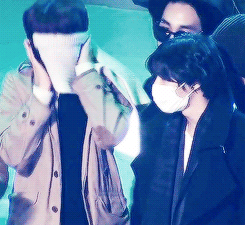 woneko:  Kibum and his little shy boy~ 