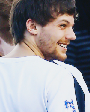 everythingstylinson:smiley baby ×‿×