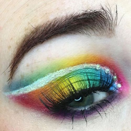 Yesterday we kicked off pride month with a quick cut-crease. I’ll have more time in the coming