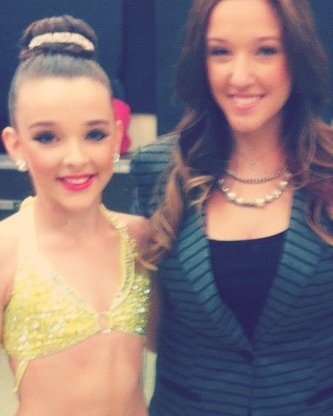 kellykuhnhyland-deactivated2013:Gianna Martello and the girls of Dance Moms