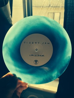 illymillz:  tigers jaw- hum/ cool 7 inch Aqua/ blue -/1500 first press 