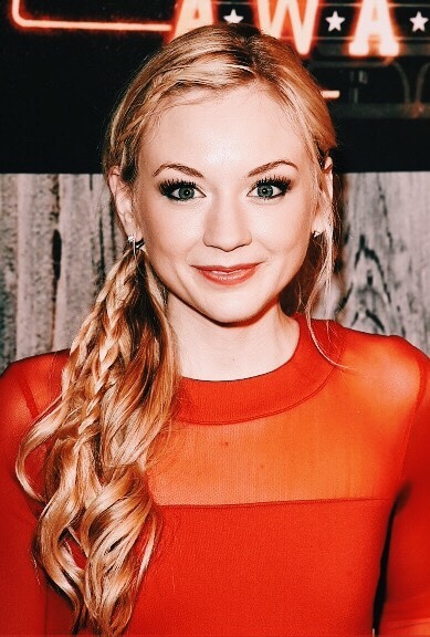 kinneyandreedus:  Emily Kinney attends the ACC Awards 2014