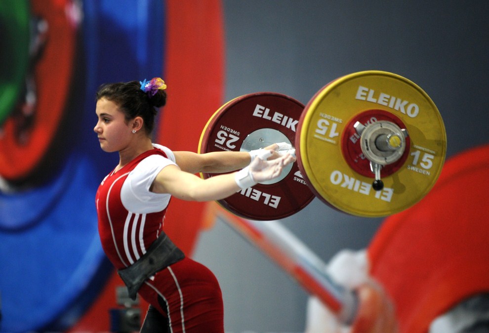 the-exercist:  Reclaiming Fitspo: Ayşegül Çoban Ayşegül Çoban is a 21 year