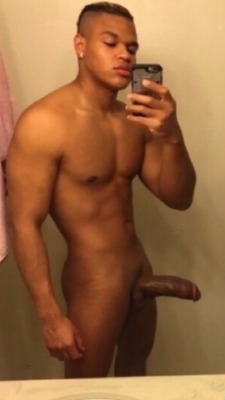 mydaddyswagg:  House Boy looking for Daddy