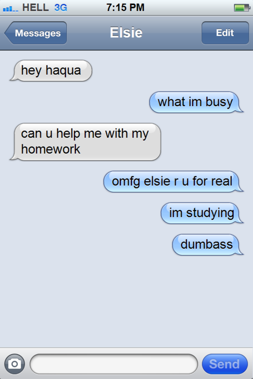 Porn Elsie and Haqua texting photos