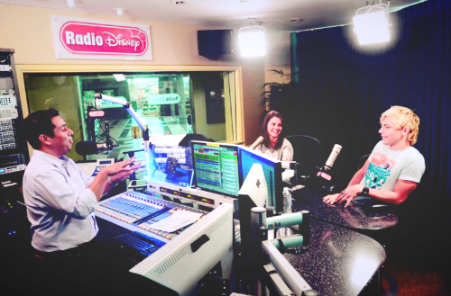 rossandmaia:  ross lynch and maia mitchell’s radio disney visit. 