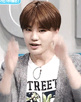 sungjongontop:  Super MCJJong who is cuter than you (>’o’)> ♥ <(‘o’<) 