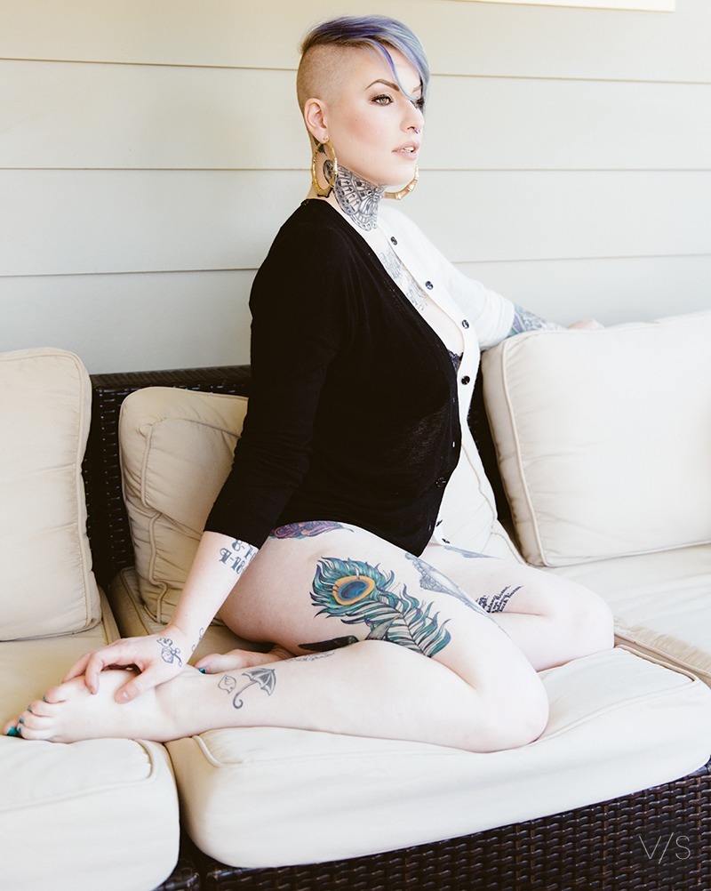 bunnyharlow:  Someone went creepin hard and this popped up again. Someone asked to
