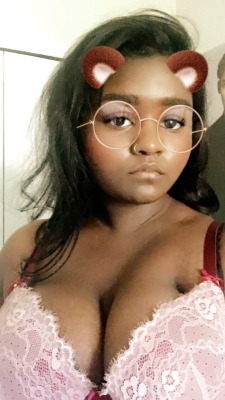 silver-titties:  I look fucking weird in these but oh well 🌸🌸  ~send confessions and questions 🌸🌸