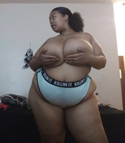 luvembbw69:  A1 sexy sexy reds bbw 💯🤤😘🤤