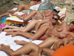 hot-nude-beach:  Nude then Enjoy: http://nudethenenjoy.tumblr.com