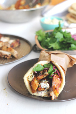 foodiebliss:  Greek Chicken SouvlakiSource: